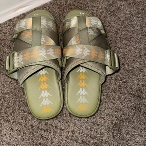 kappa slides in very good condition.